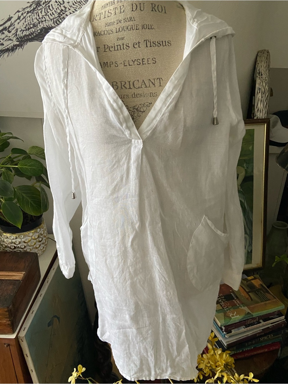 For Cynthia White Hooded V-Neck Lightweight linen Tunic